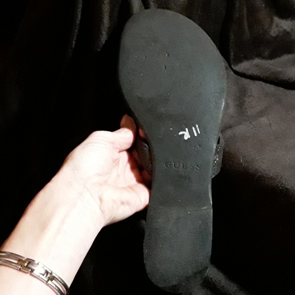⚡Guess black flat flip flops- ribbon& bling - Picture 8 of 8